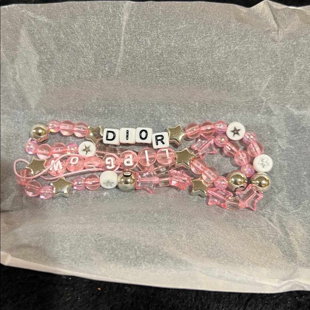 Dior Phone Ring with Pink and White Details - Picture 3 of 4